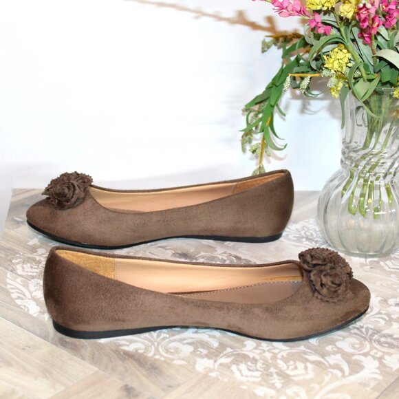 Amanda Blu Flowered Ballet Flats - Picture 3 of 10